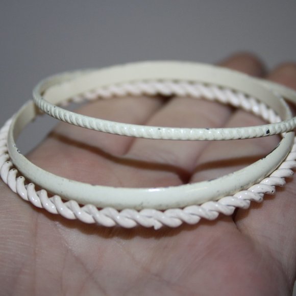 Vintage cream/ white metal bangle bracelets 3.5" wide - Picture 2 of 4